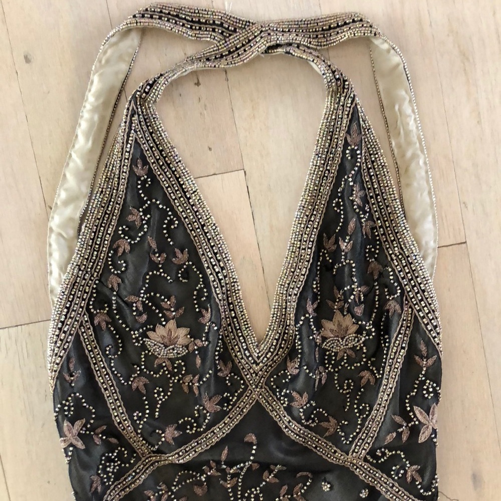 Backless formal dress